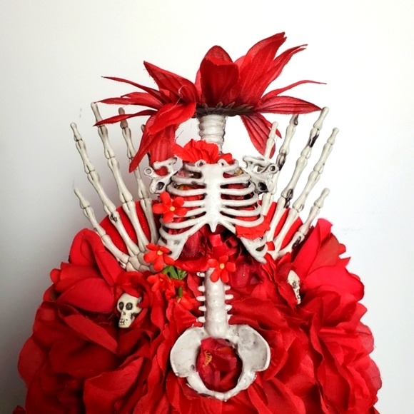 Red Floral Skeleton Skull Bone Floral Goth Headpiece Crown LED Light Up Headband - Picture 7 of 11